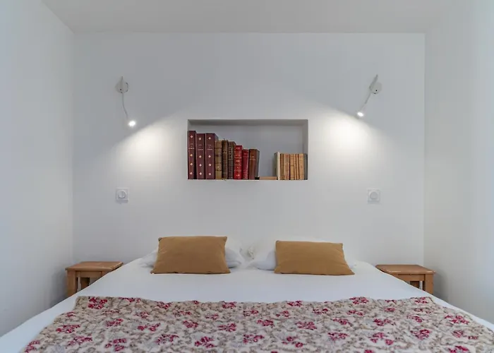 La Cathédrale De Bois Nimes