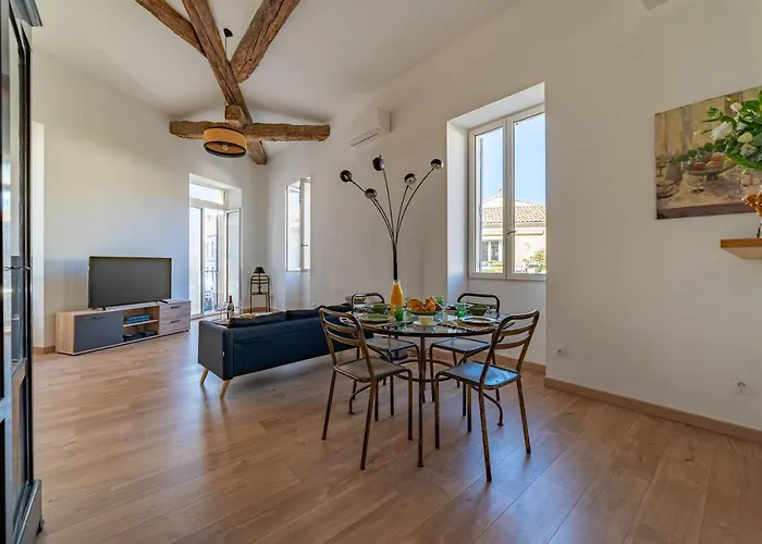 La Cathédrale De Bois Nimes